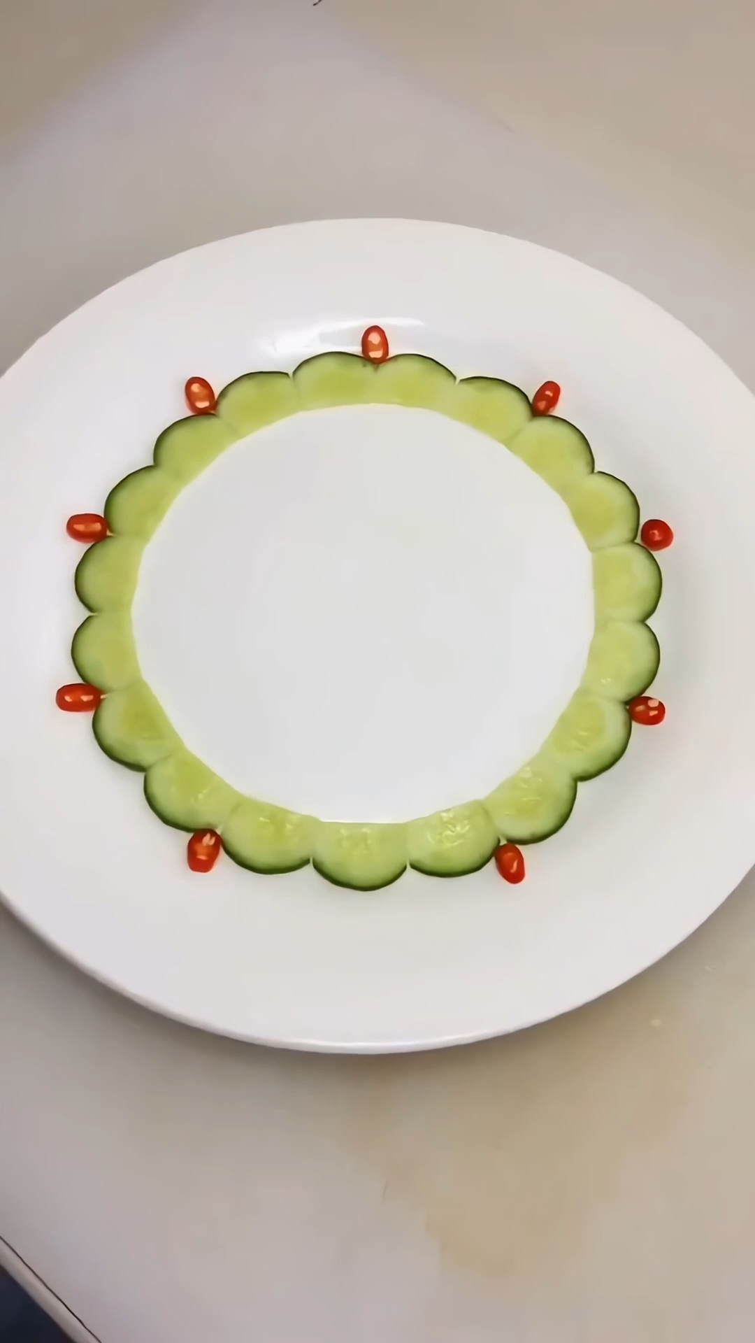 创意黄瓜盘饰围边