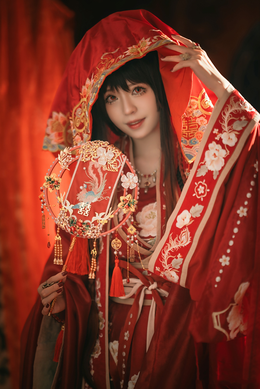 胡桃的中式嫁衣,华丽又漂亮!#游戏# #原神# #二次元