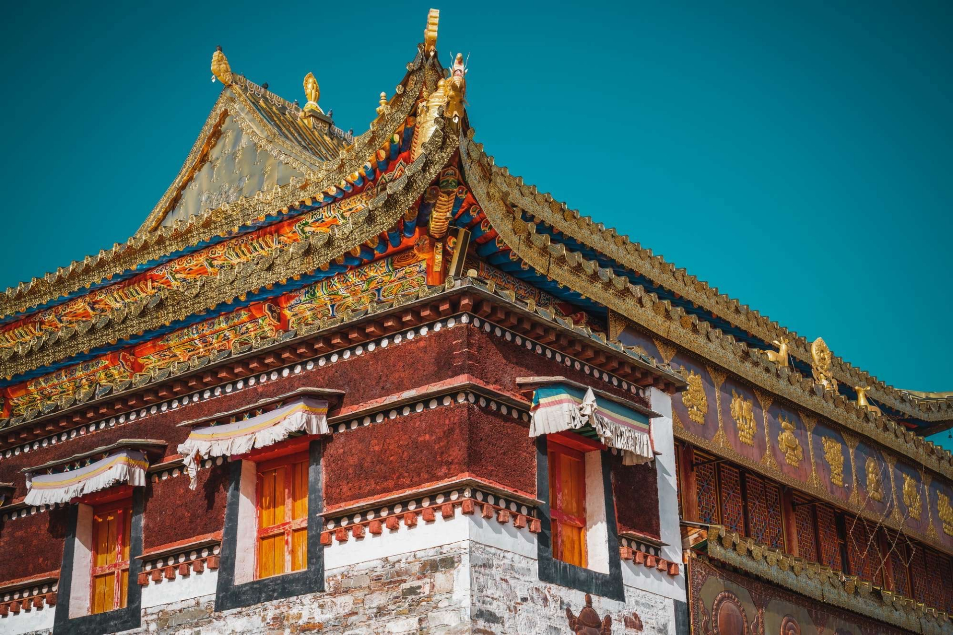 祁连草原上的静谧圣地,古朴迷人的阿柔大寺#旅行# #旅游