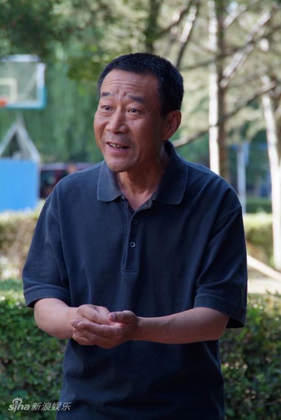 李雪健的儿子李亘:我的沧桑母亲,我的癌症父亲,我的亲情都是泪