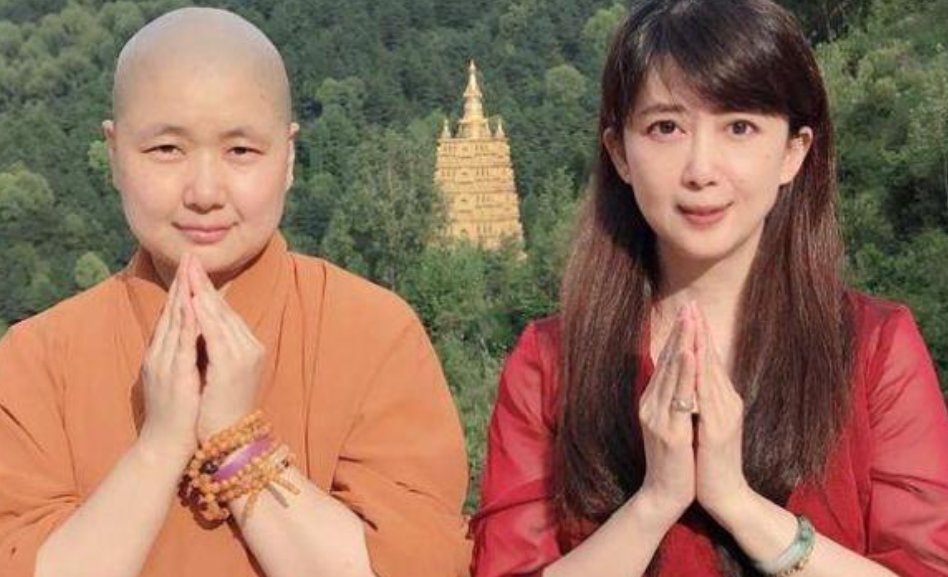 曝出轨事务女性助理的知名女明星,前丈夫发表激烈言辞