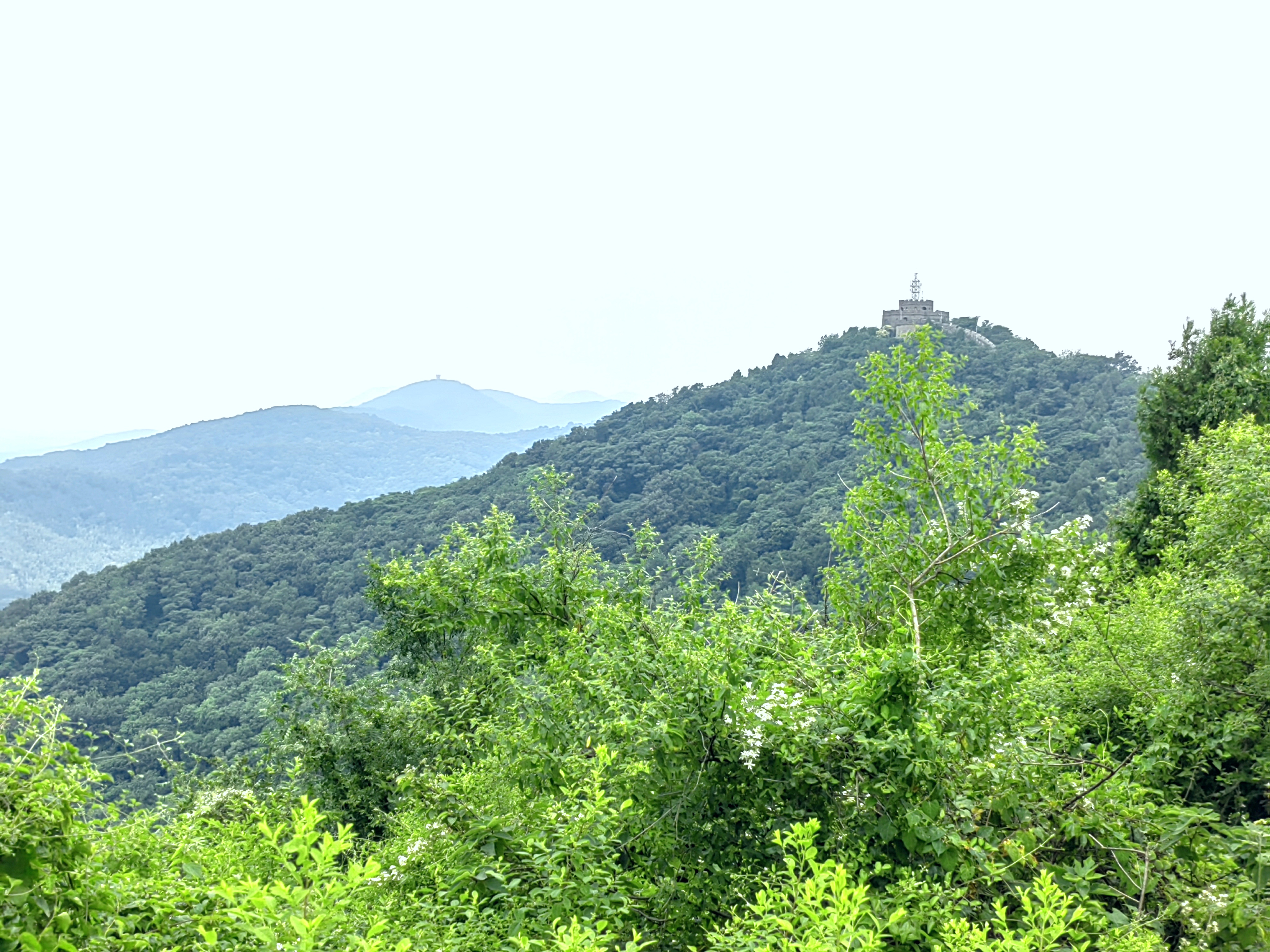 南京老山主峰图片