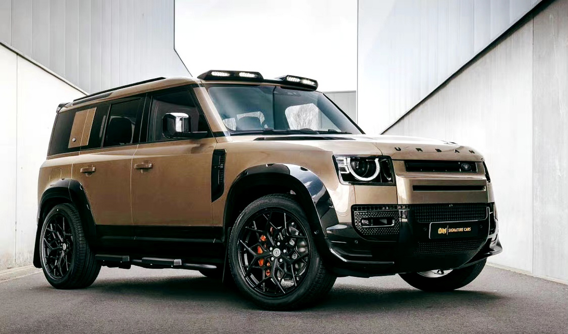 路虎卫士 land rover defender #路虎# #路虎卫士