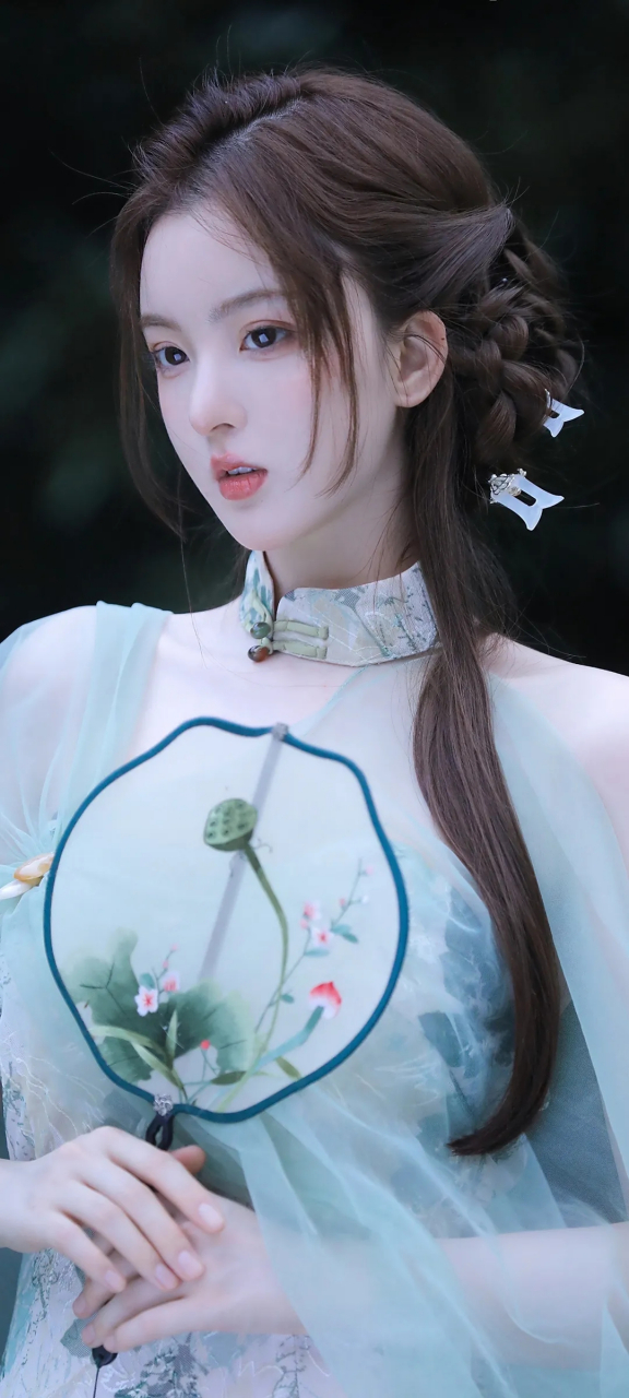 典雅气质小仙女手机壁纸