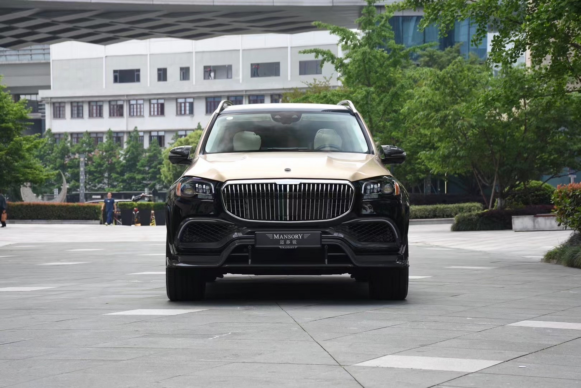 平行进口奔驰gls450改装巴博斯gls800