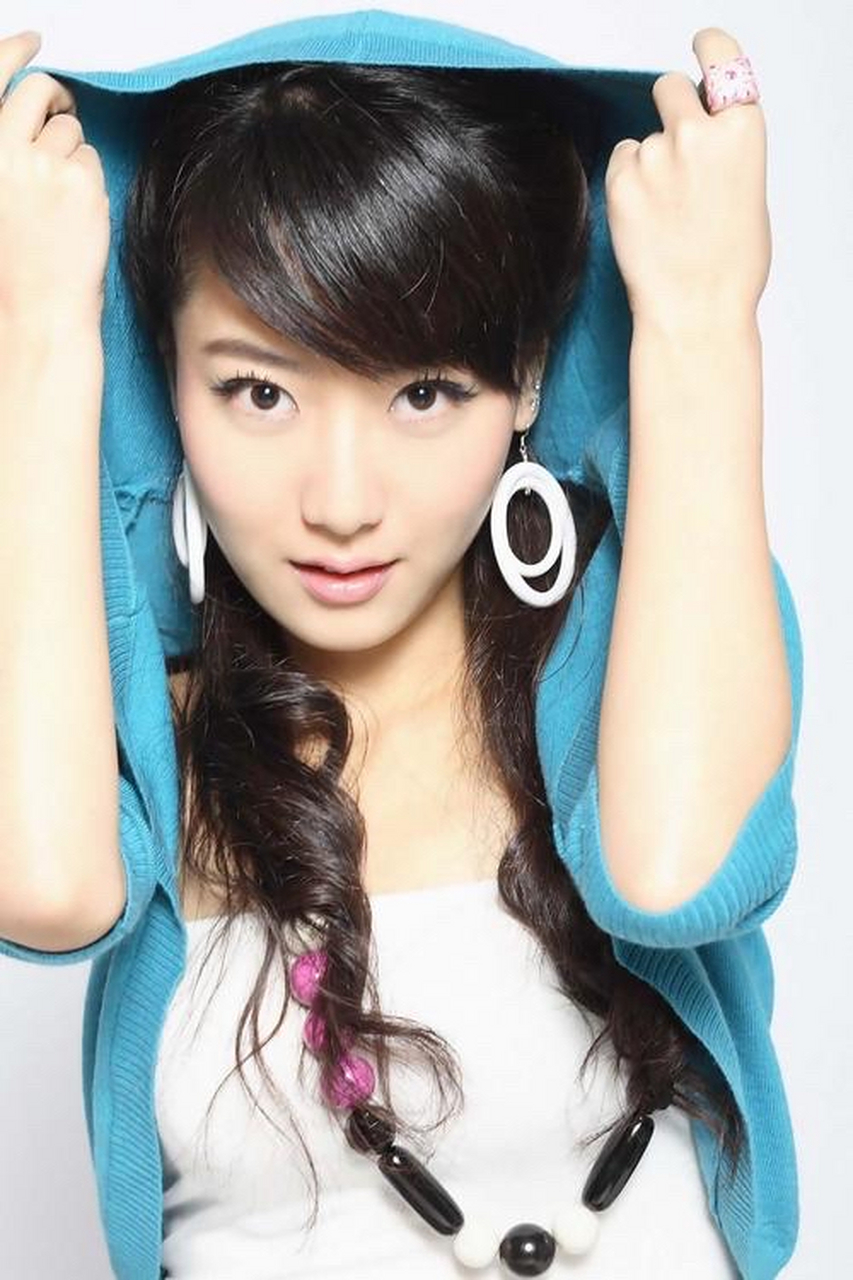 双十一嗨购指南# 白冰(michelle),原名陈东,1986年5月2日出生于陕西