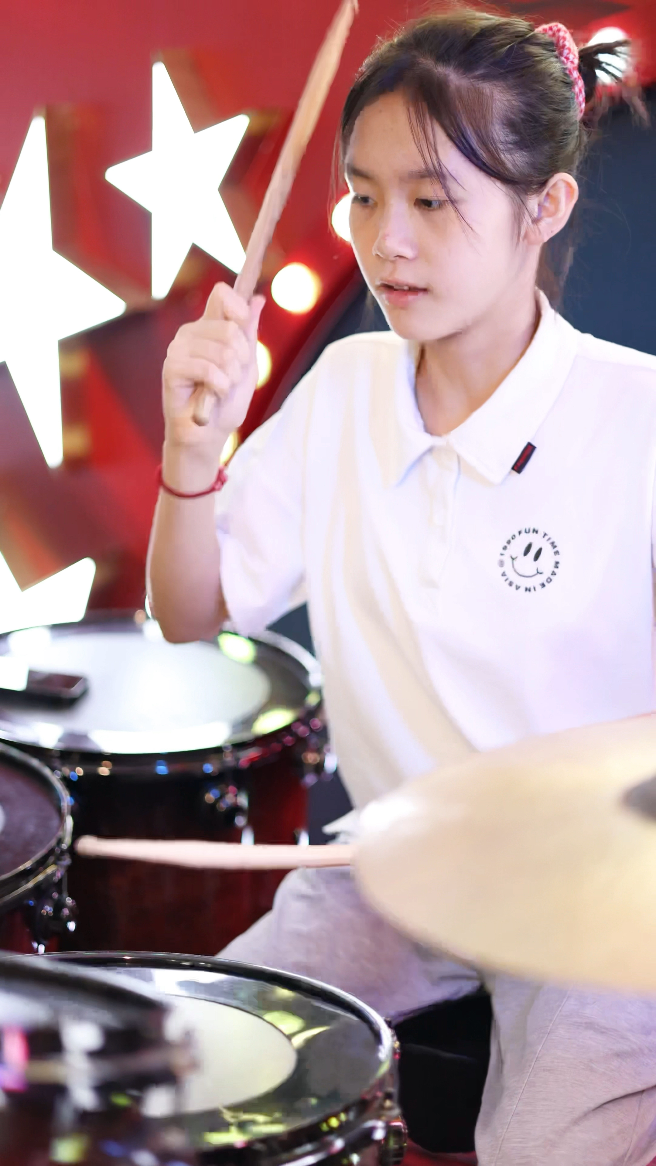 小鼓手园园架子鼓演奏经典许巍歌曲-度小视