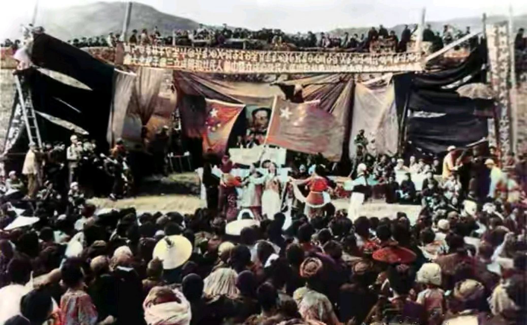 1964年拍摄的四川省凉山彝族自治州昭觉县老照片,真实记录了当时昭觉