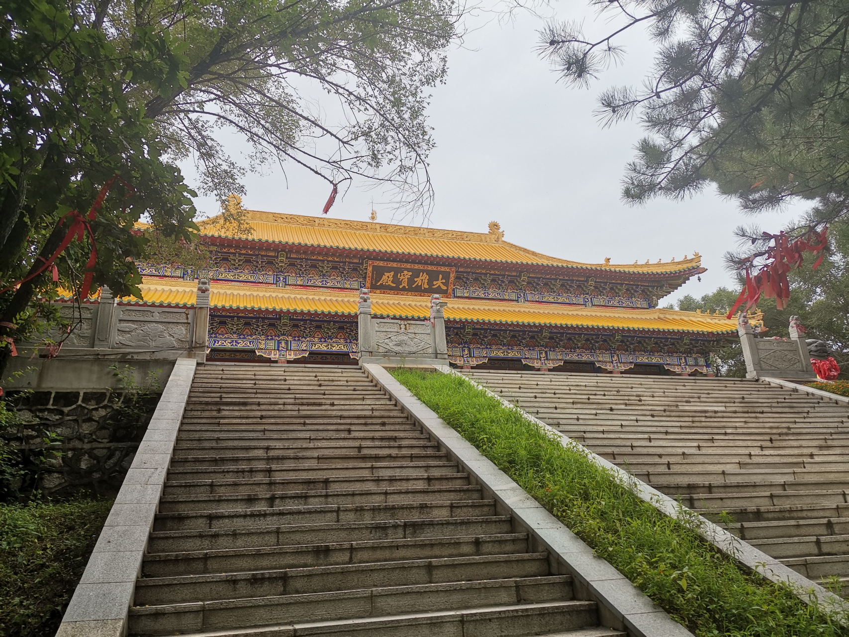 七鼎龙潭寺位于开原市威远镇境内,始建于清乾隆初叶,至今已有250多年