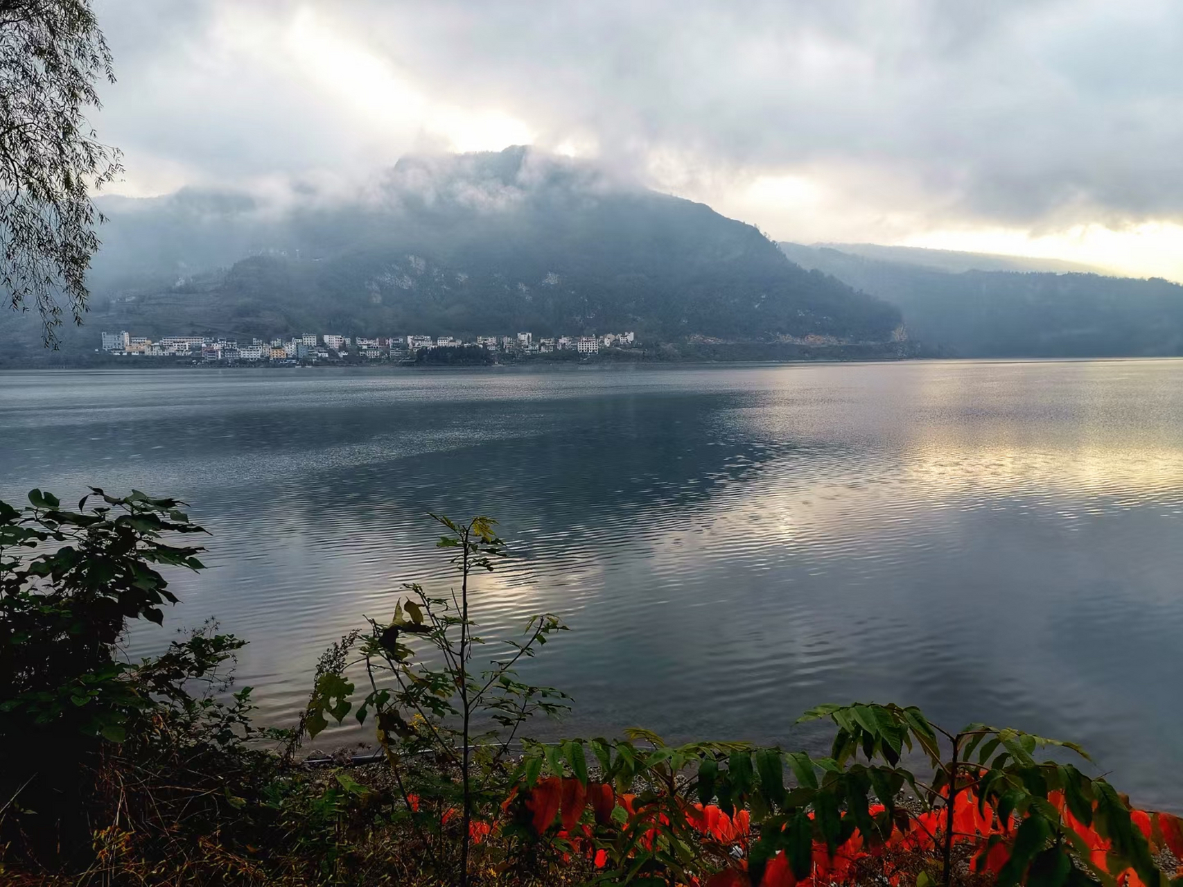 四川凉山马湖风景区图片