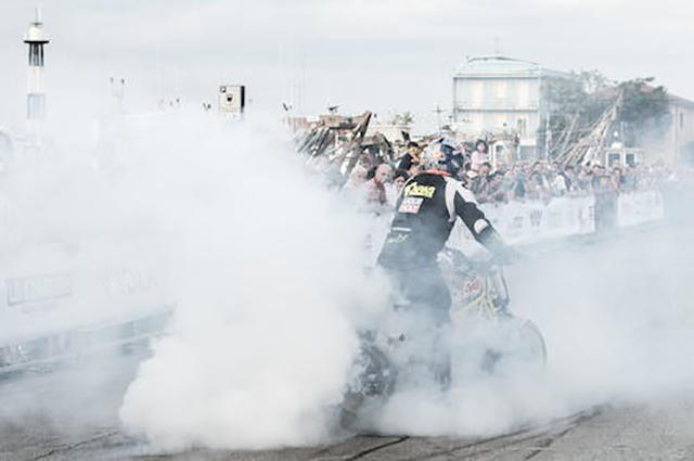 motogp小马哥图片（MotoGP小马哥图片：为何多年来备受欢迎？）
