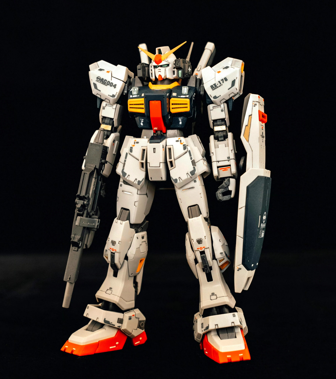 模型欣赏:机动战士高达z rg rx-178 mkii 马克兔,by dawn.
