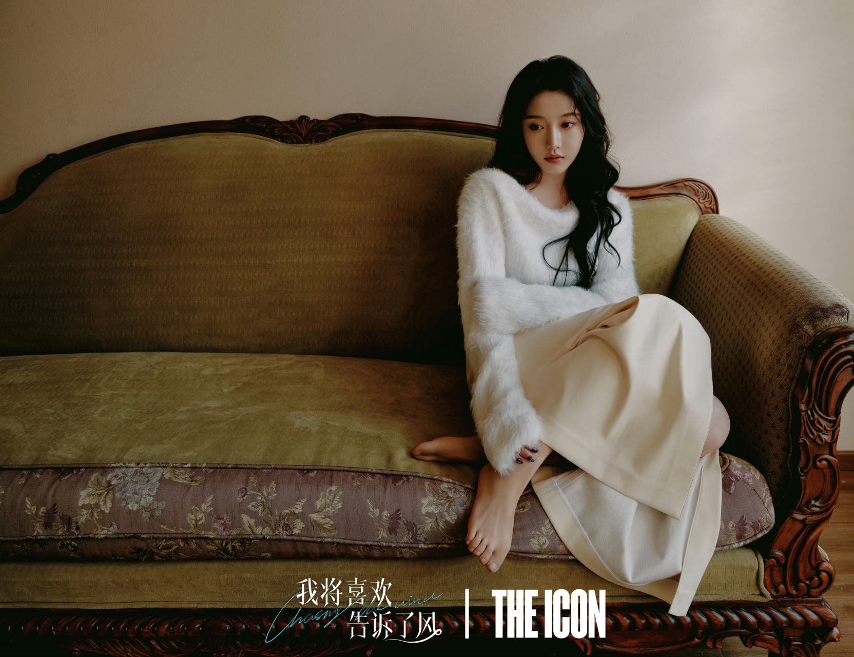 演员姜贞羽光脚拍摄写真集,2015年,姜贞羽凭借个人首部电影作品《开往