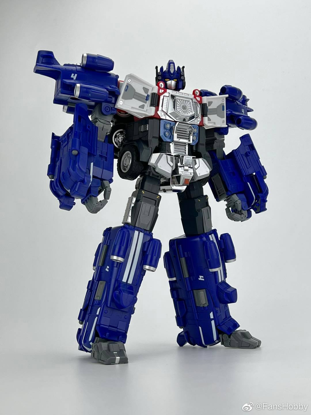 fans hobby mb-18超能链接擎天柱/能量指挥官与配件搭配展示