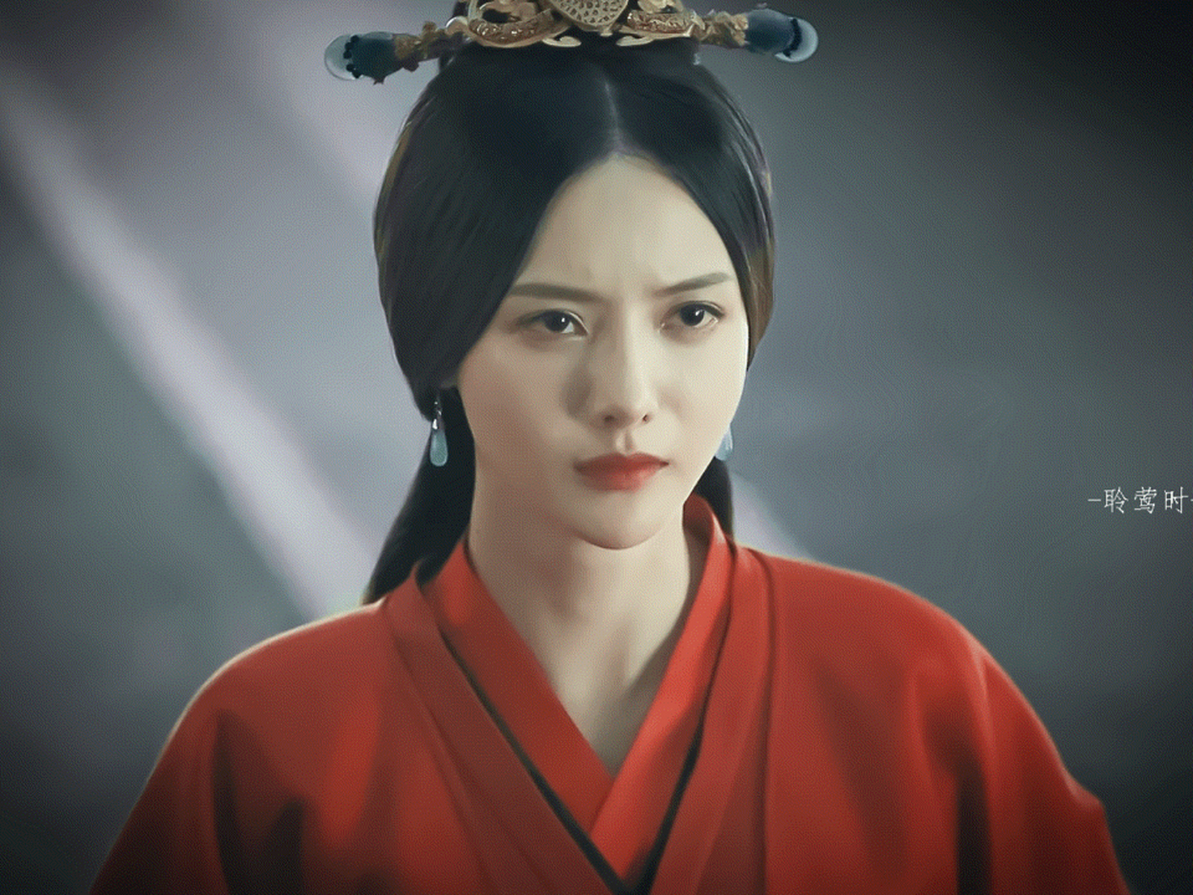 张芷溪当年的甄宓一身红衣真是太惊艳了,她真的是被低估了的古装大