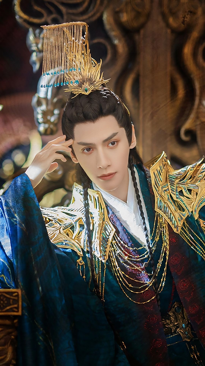 拖澹台烬的福,下次知道怎么反驳猪狗不如了,狗见所