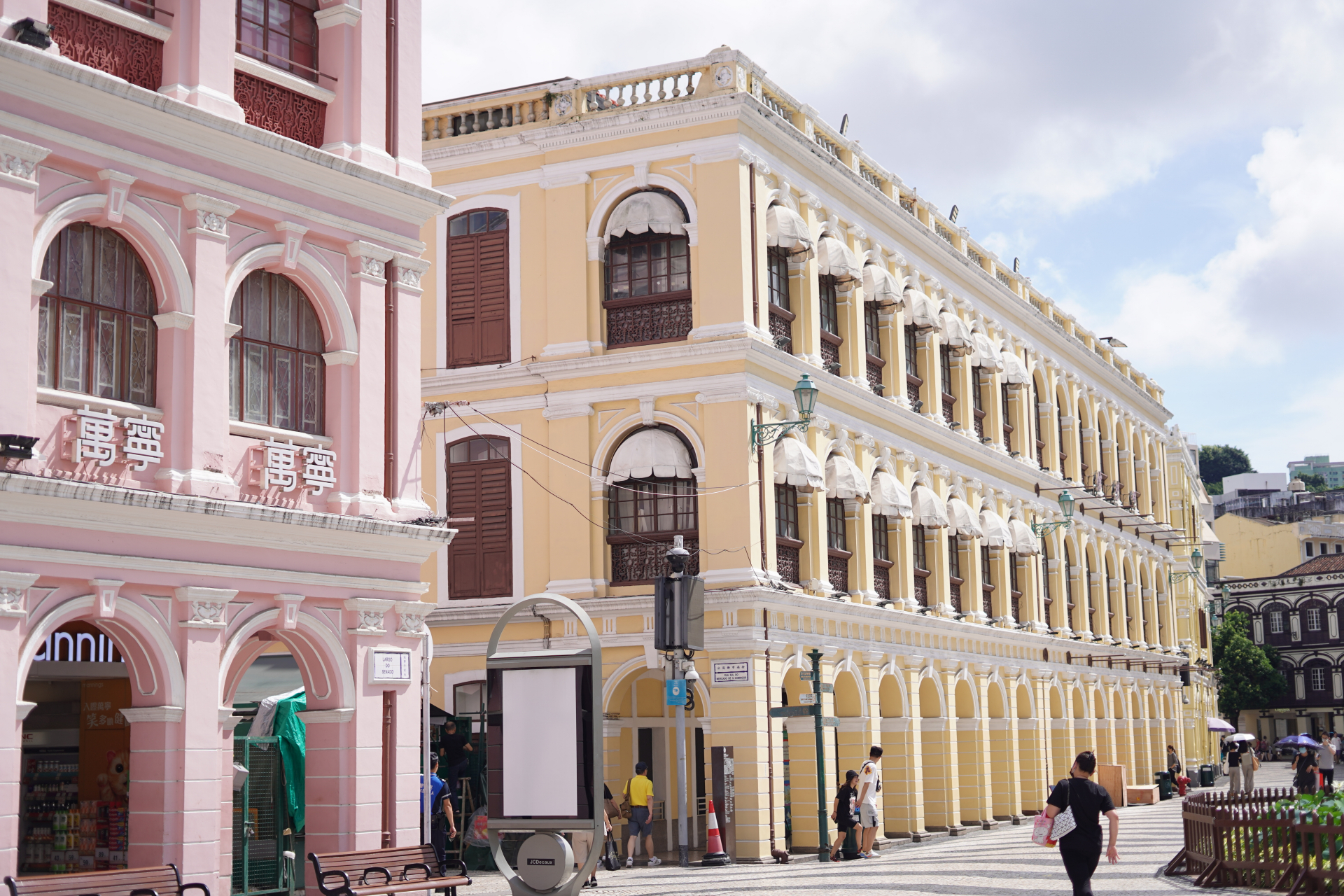 繁星旅行家# 澳门的彩色葡式建筑,像电影里的青春无悔的夏日限定.