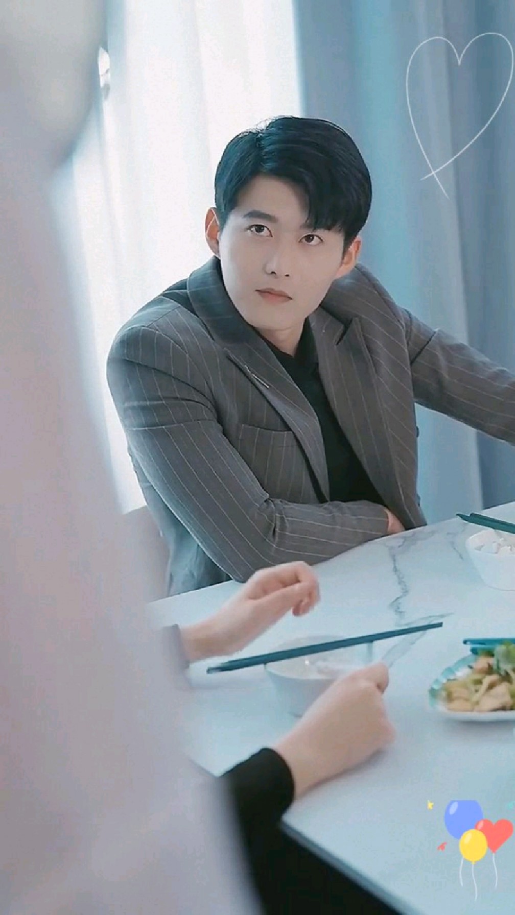 傅家哪有让阿姨上桌吃饭的道理,傅司晏你以后可千万不要后悔-度小视