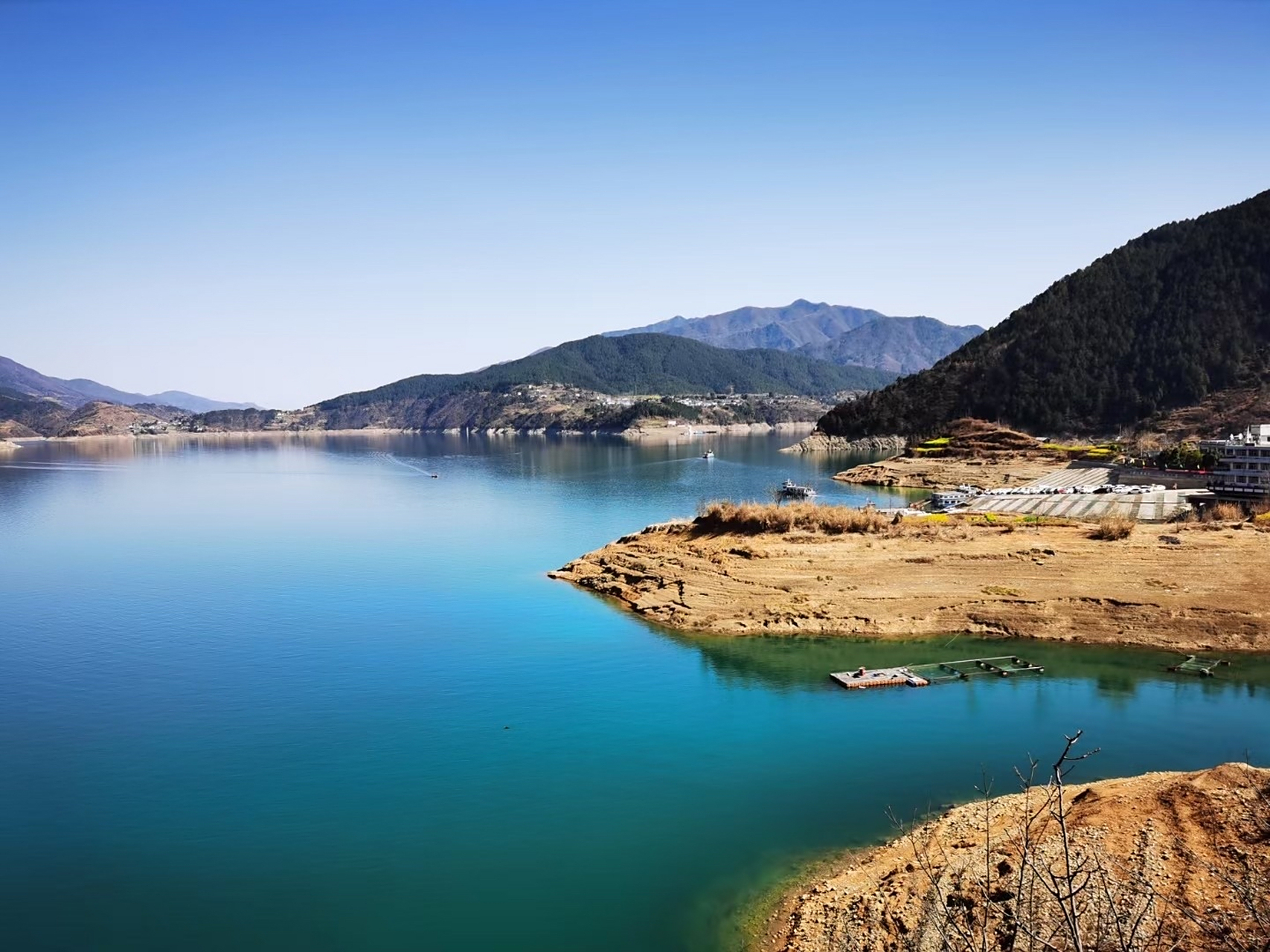 青川白龙湖,这边风景独好|||白龙湖,由宝珠寺水电站蓄水形成,是四川