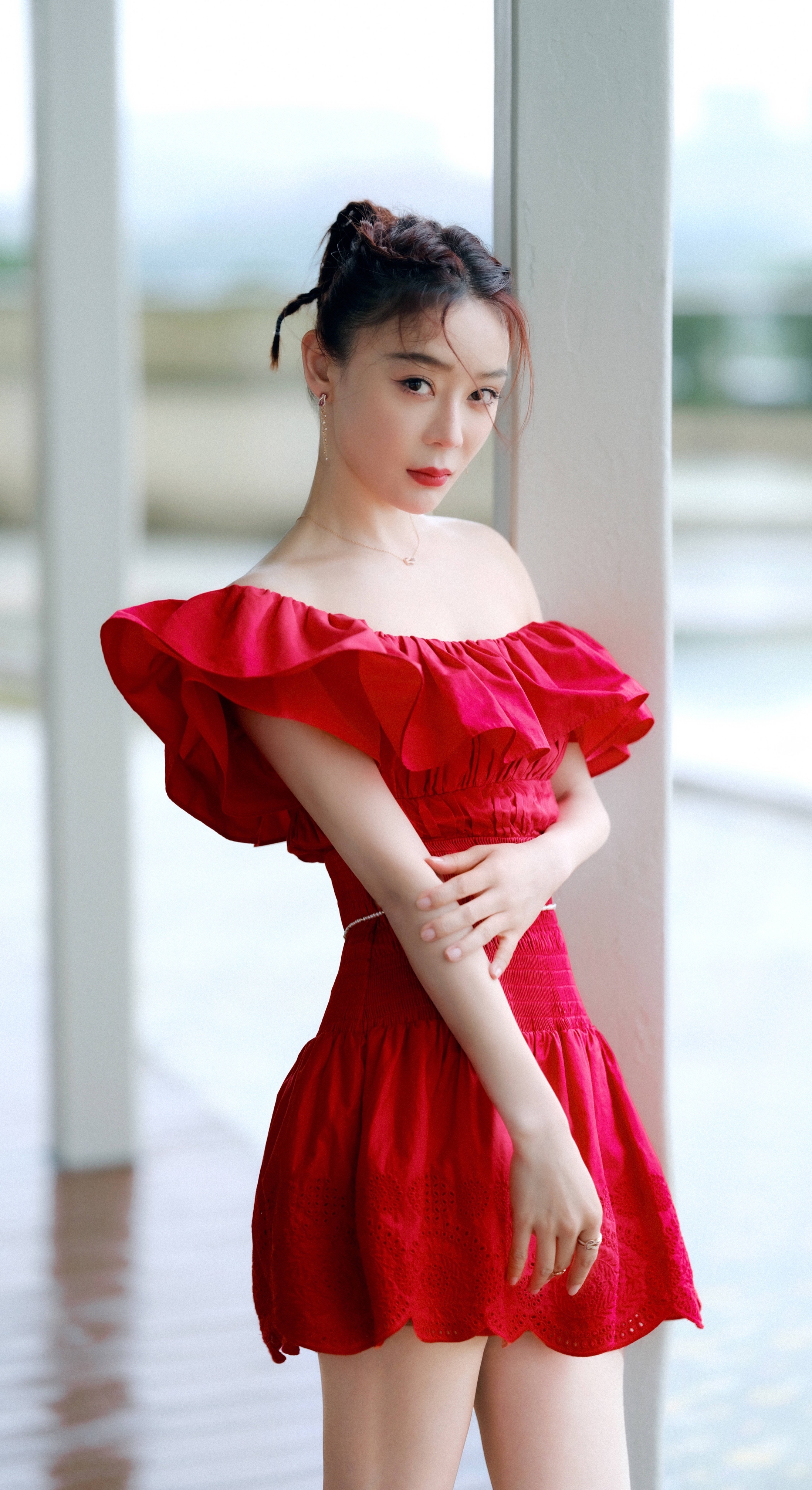 袁姗姗高清写真美图:如花似玉,魅力四射