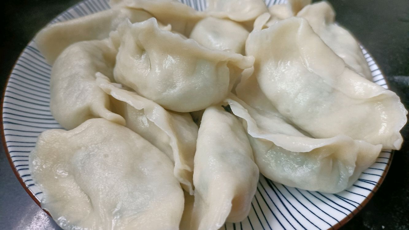 韭菜鸡蛋白萝卜水饺做法,简单易学,一看就会