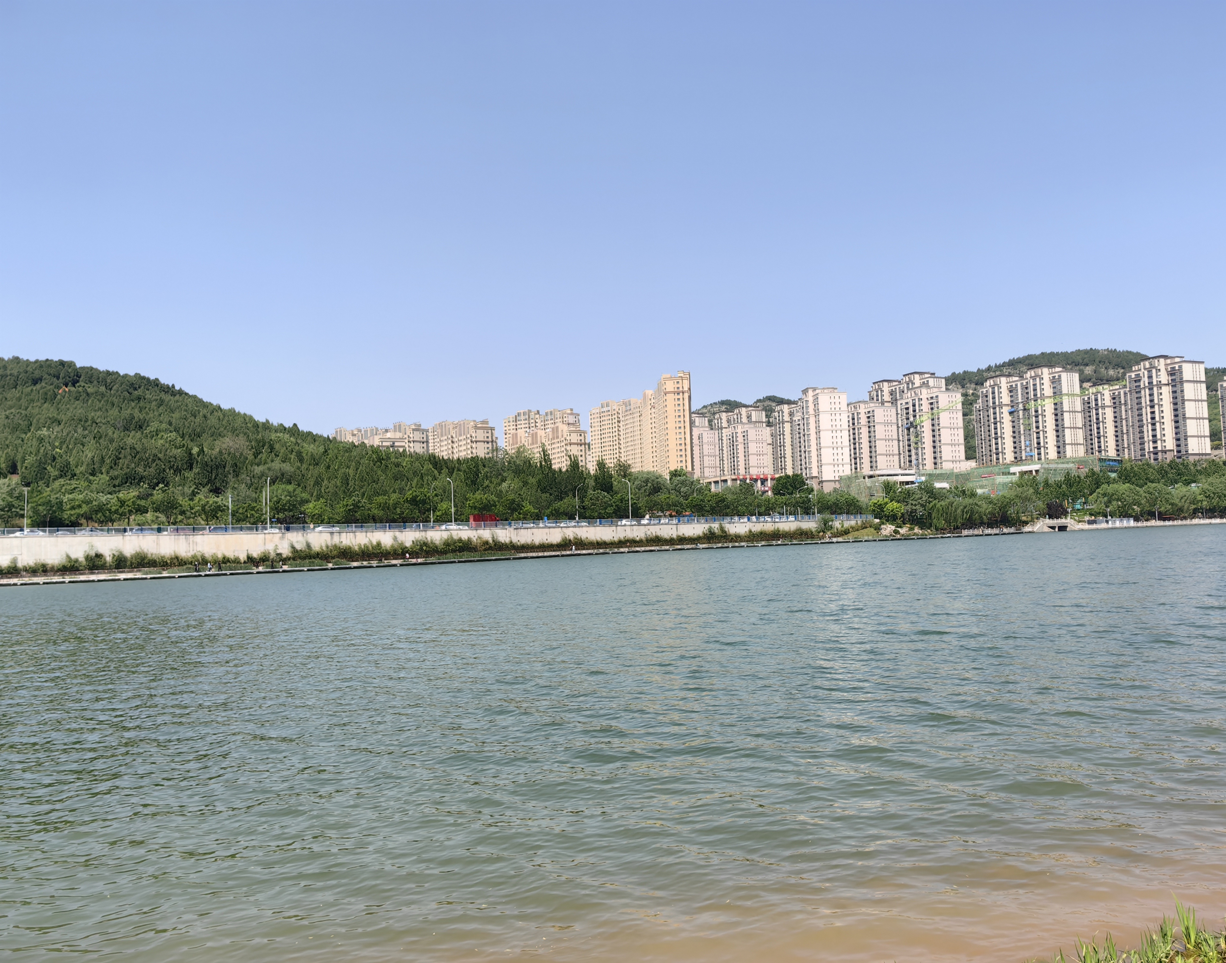 济南凤凰湖