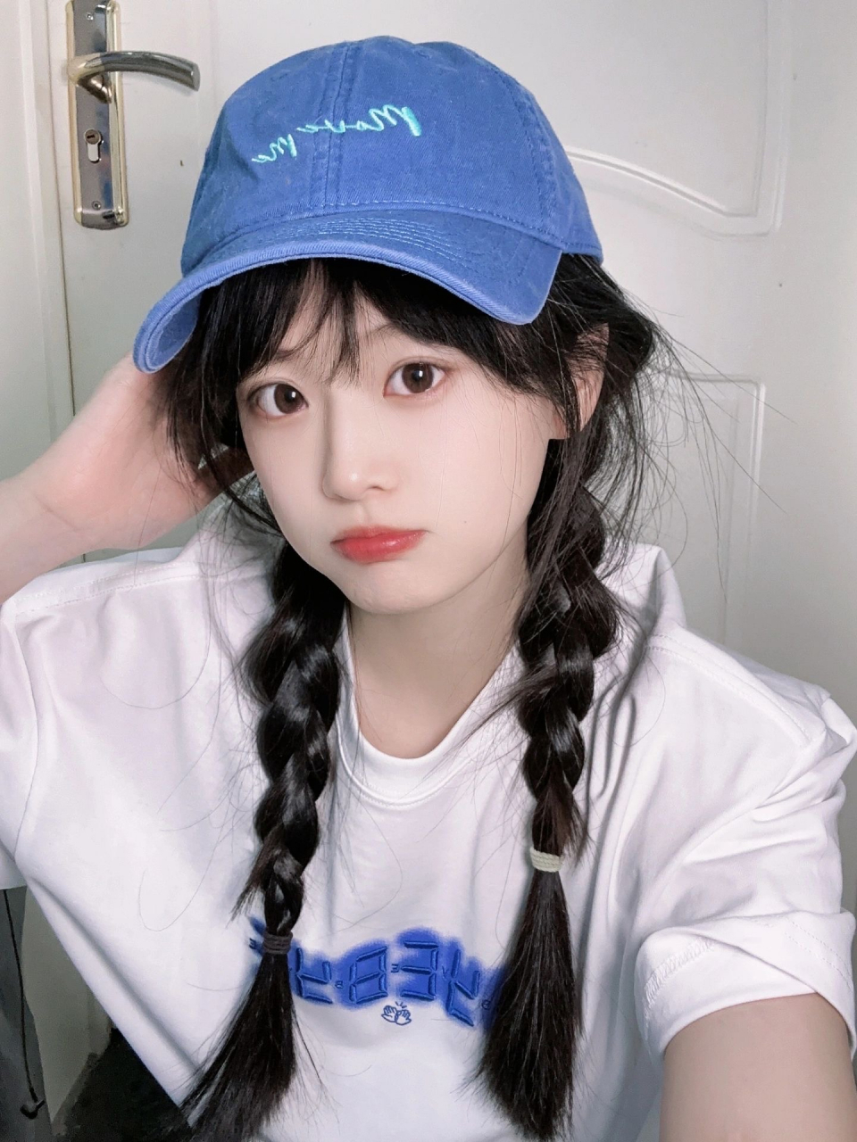 马尾辫小姐姐自拍,清纯美女!