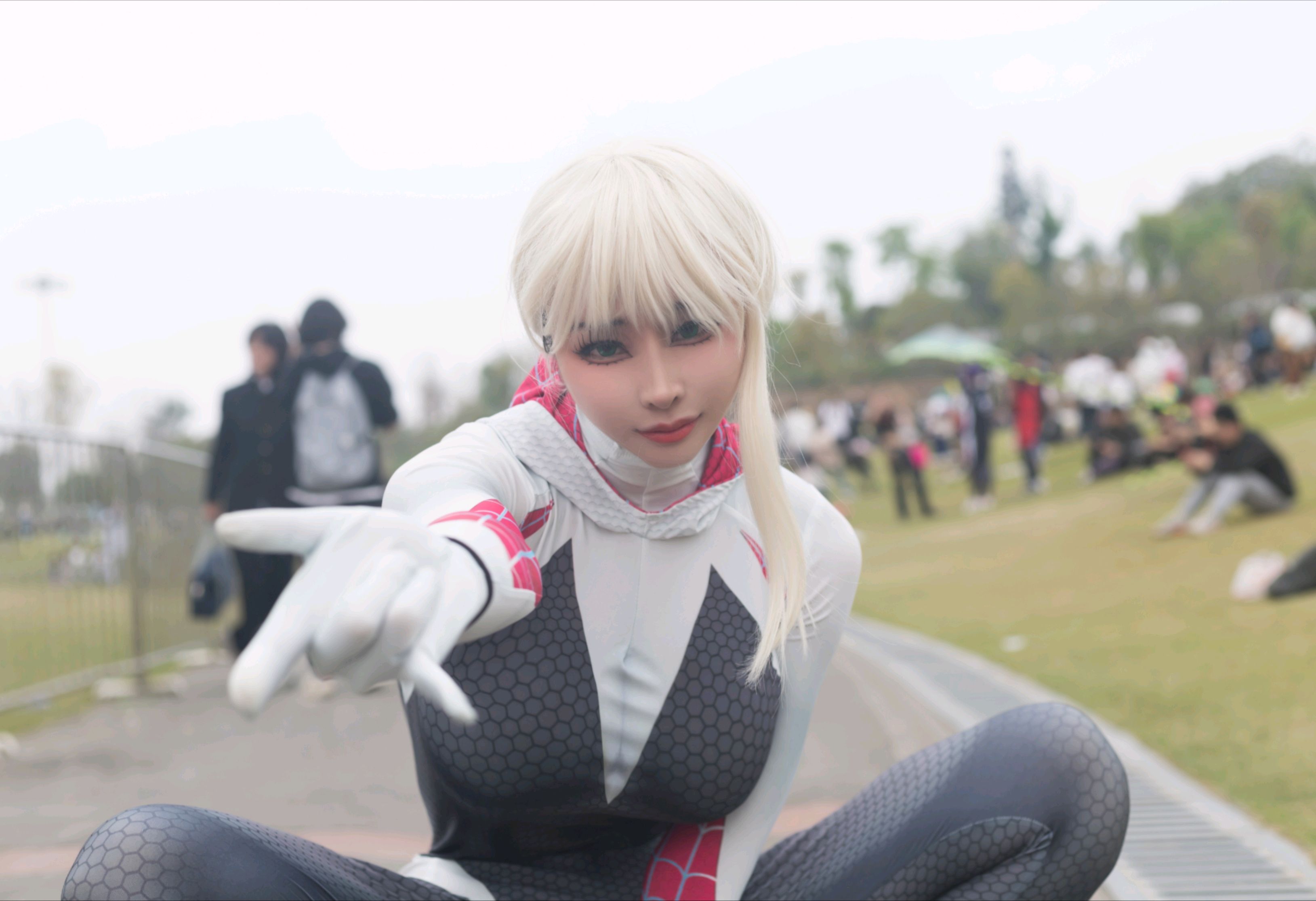 格温平行宇宙蜘蛛侠cos