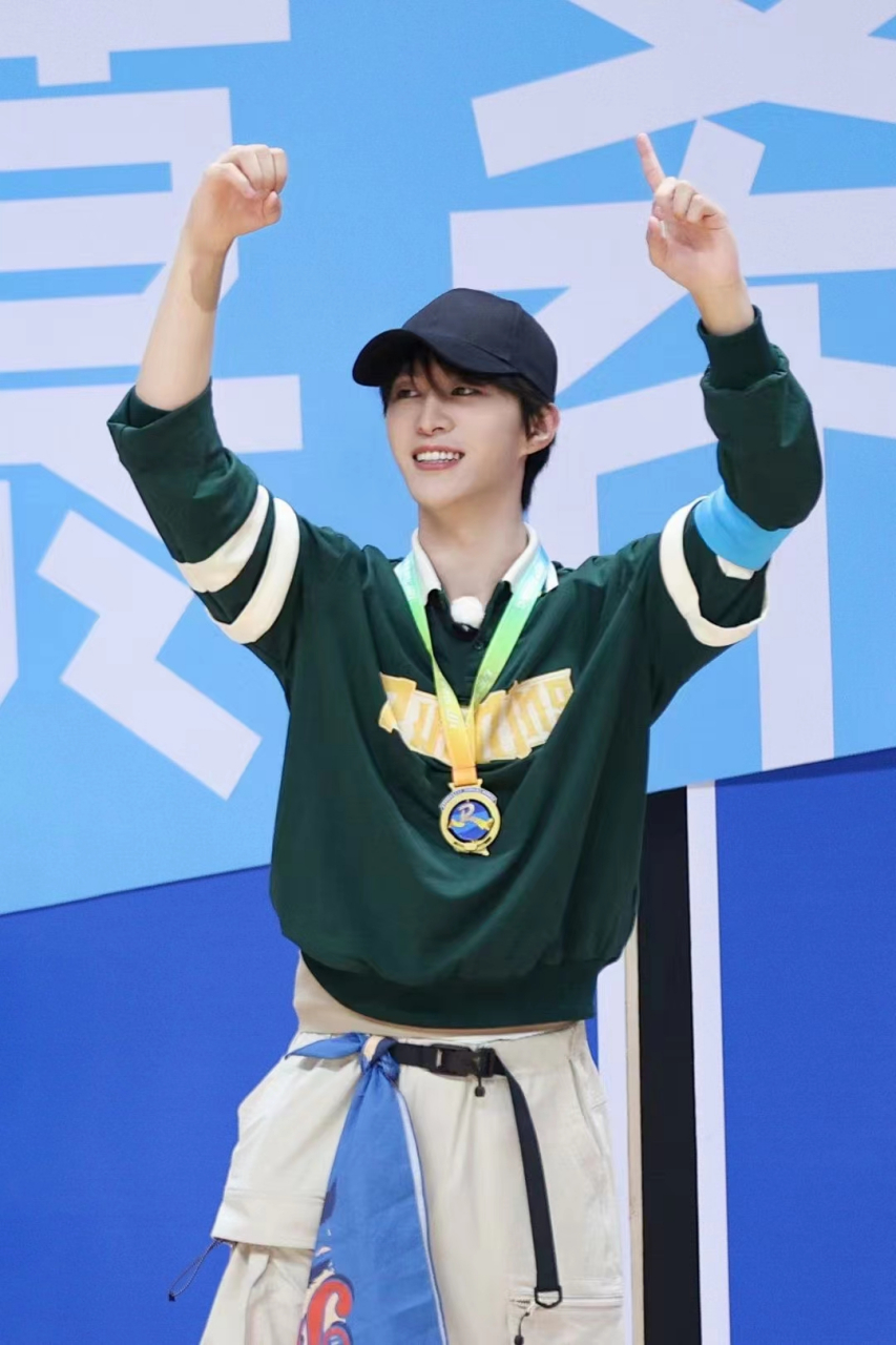 范丞丞 72 #奔跑吧 第十一季        无畏输赢  尽力而为 感受运动