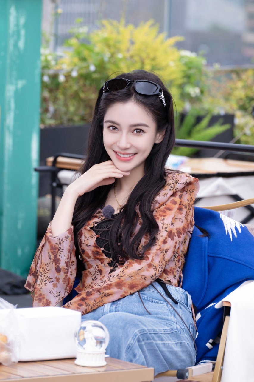 angelababy杨颖高清壁纸头像(十五)[亲吻]