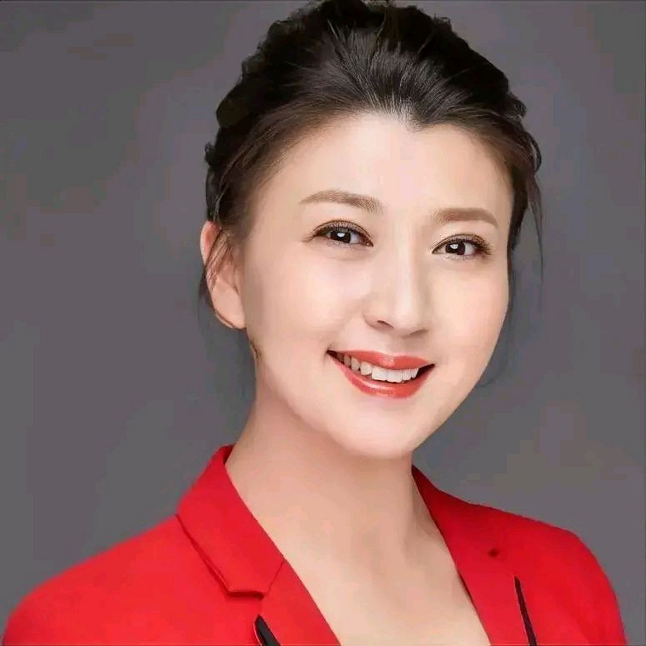 闫学晶在年轻时曾经参加过一次马术比赛