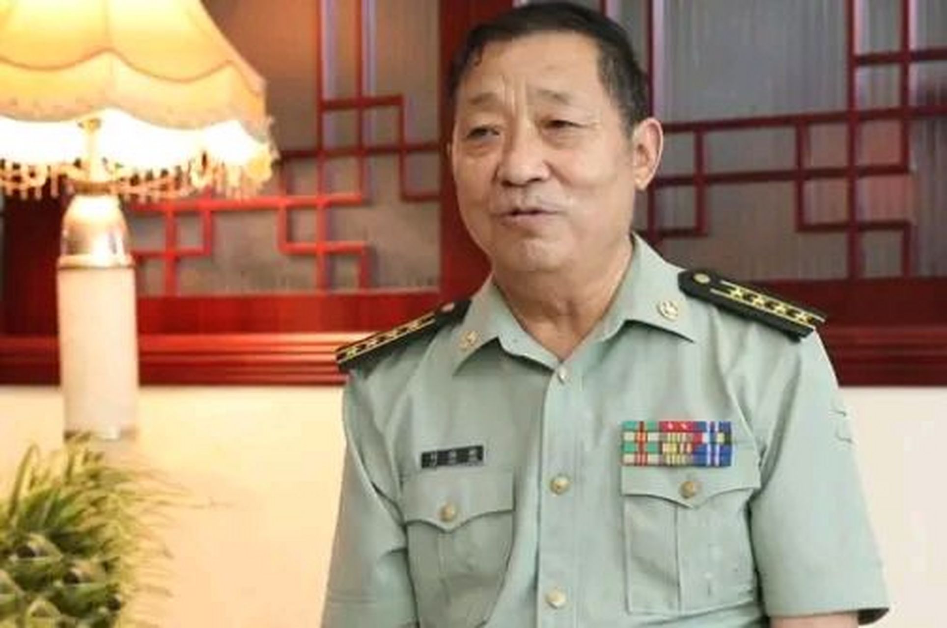 1978年,已经是26岁"大龄青年"的刘保健从军队回家探亲,刘保健1972年