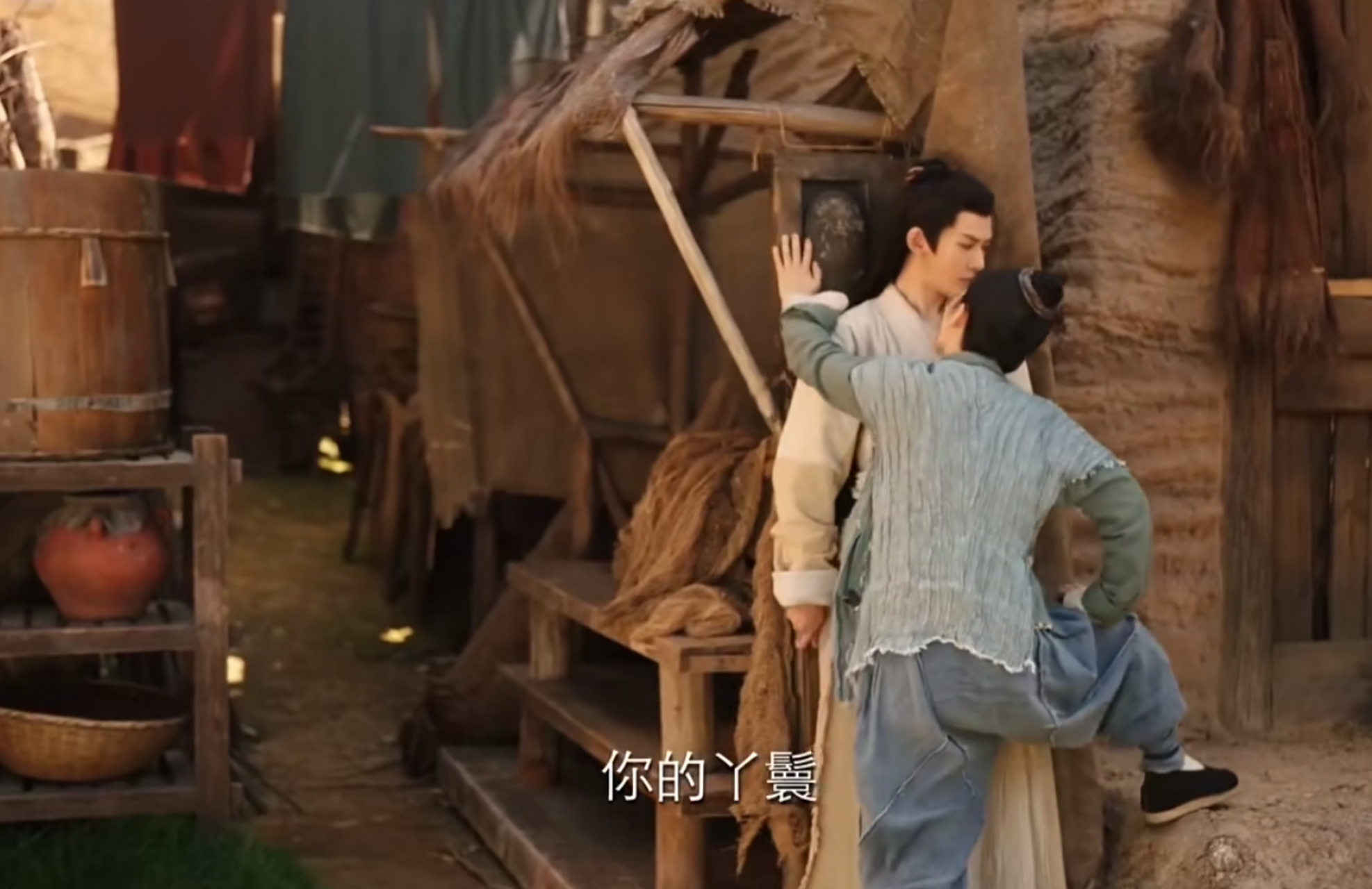 玟小六,你才是真男人,壁咚叶十七,这么个大高个竟然都显得娇羞了[左