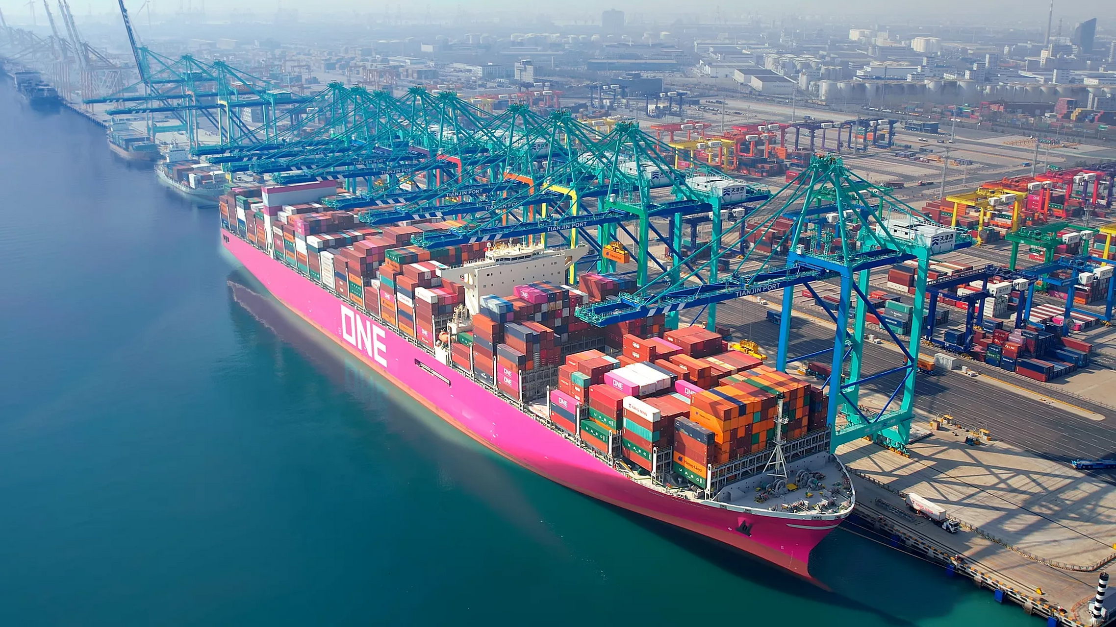 【天津港集团首季生产实现开门红】今年一季度,天津港集团完成货物