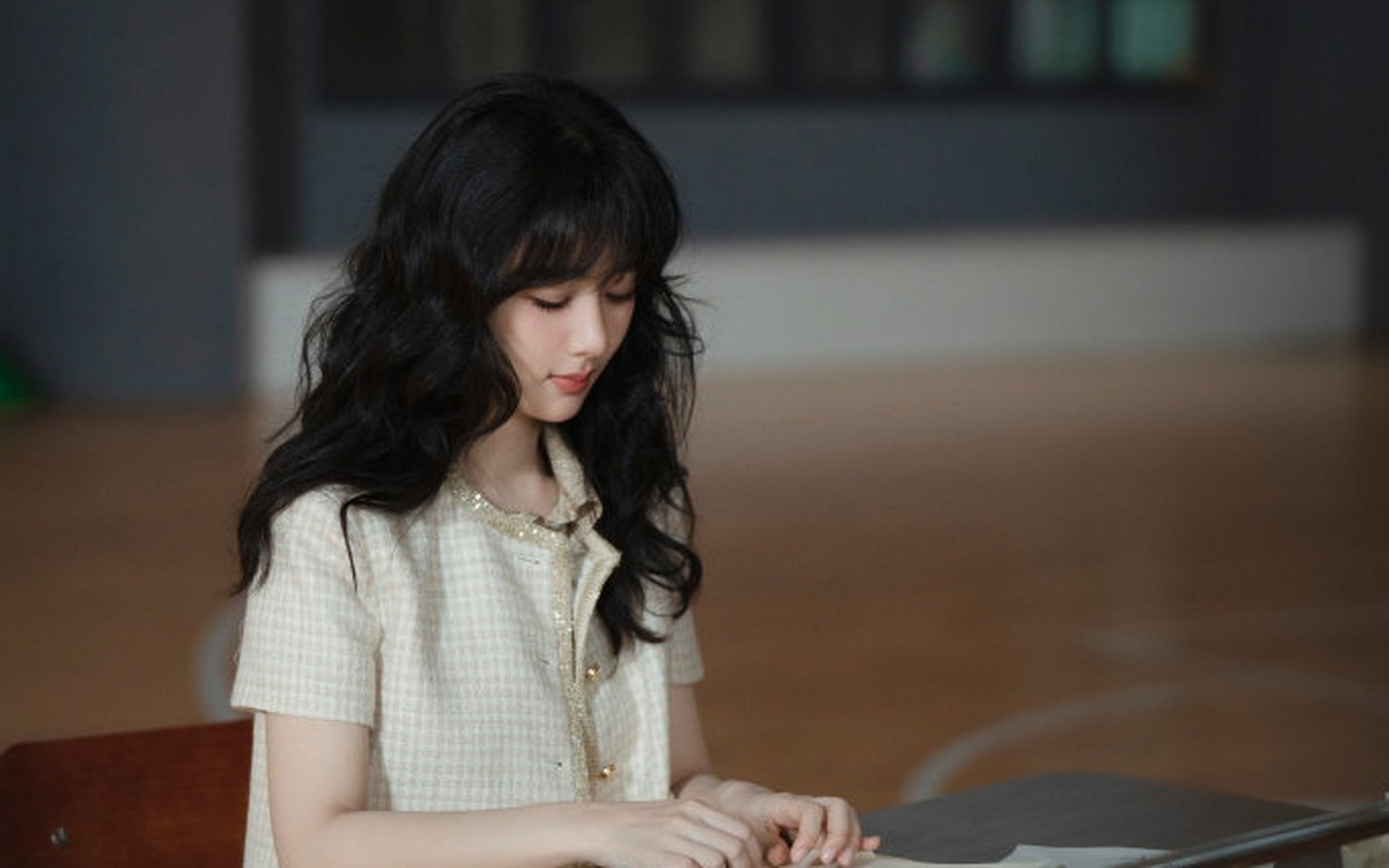 娱乐热点大当家# 近日有狗仔爆料杨紫现在有男友,并且跟她住在同一个