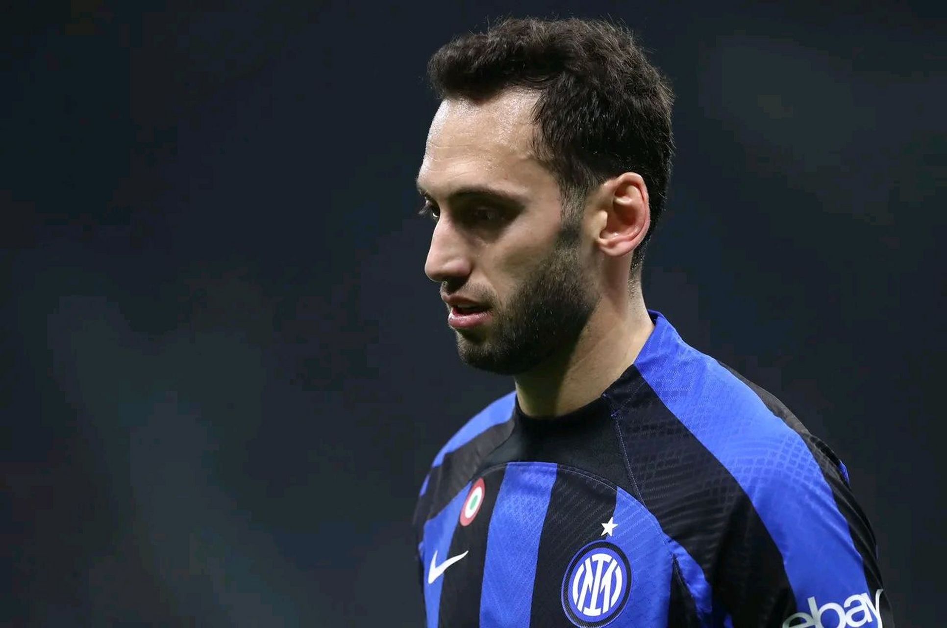 国际足球最新动态# #国米# 恰尔汗奥卢与国际米兰的谈判正在进行中