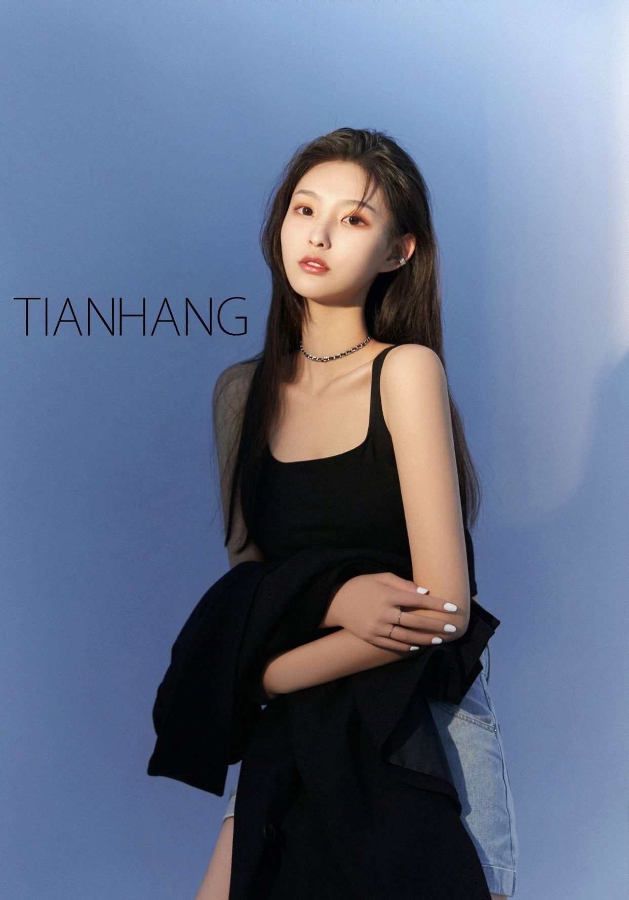 长发御姐,锁骨分明