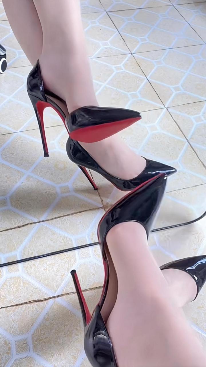 丝袜美腿,看到心痒痒的#美腿丝袜高跟鞋