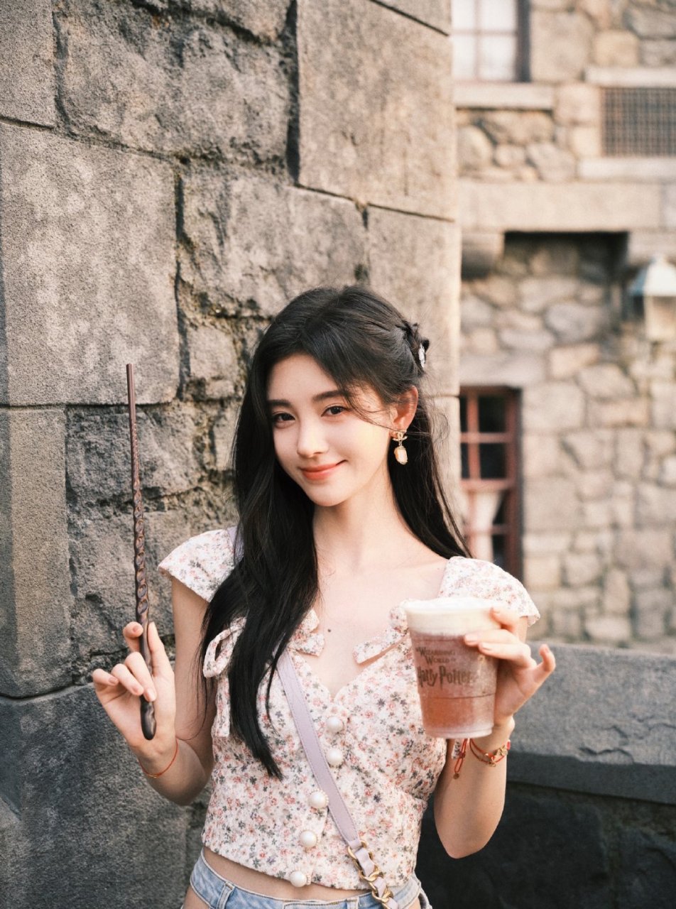 鞠婧祎高清壁纸头像(五十三)[心]