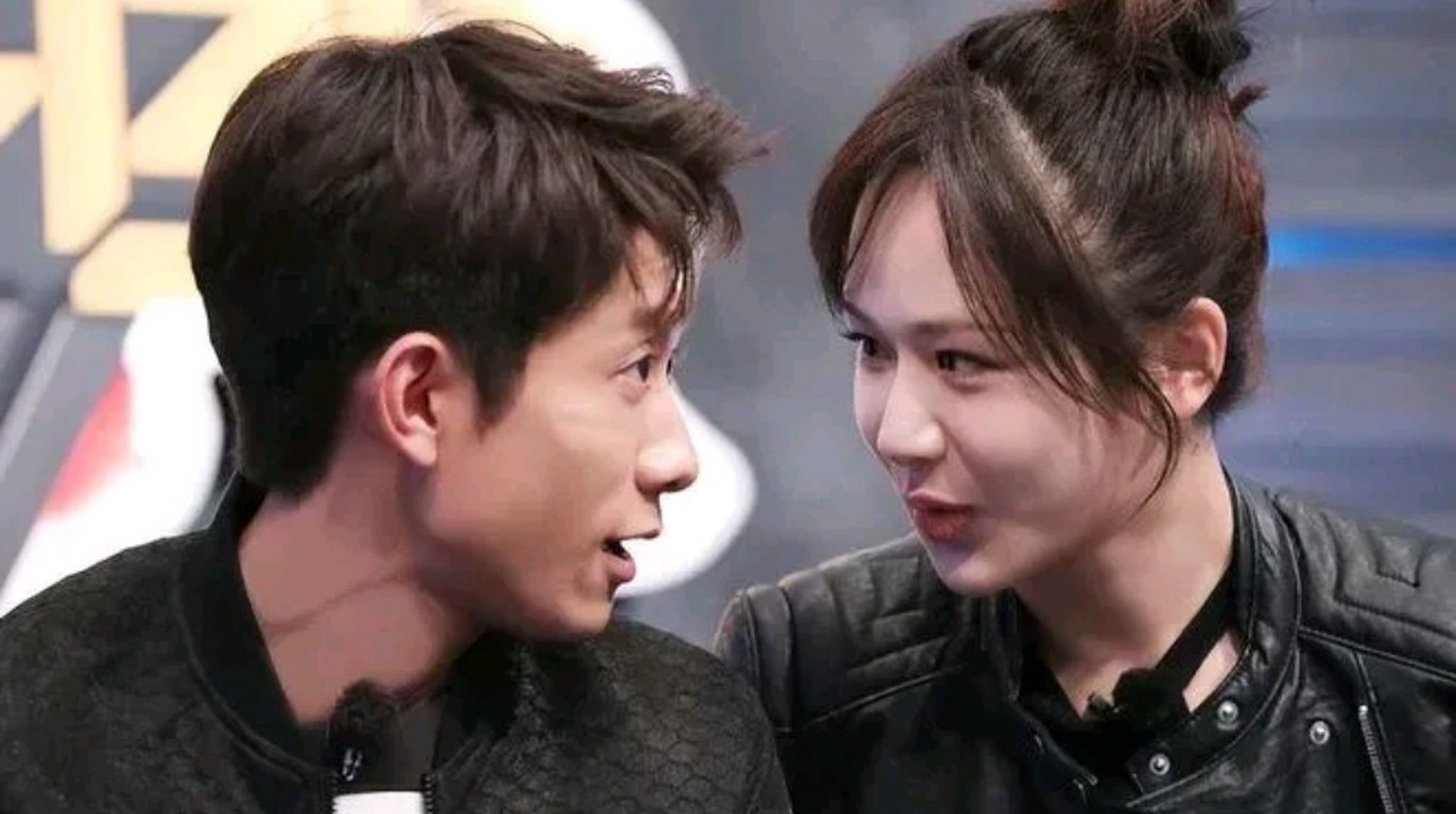 与杨紫关系超好的三位男明星  第一位,马天宇 马天宇和杨紫毕业于同一