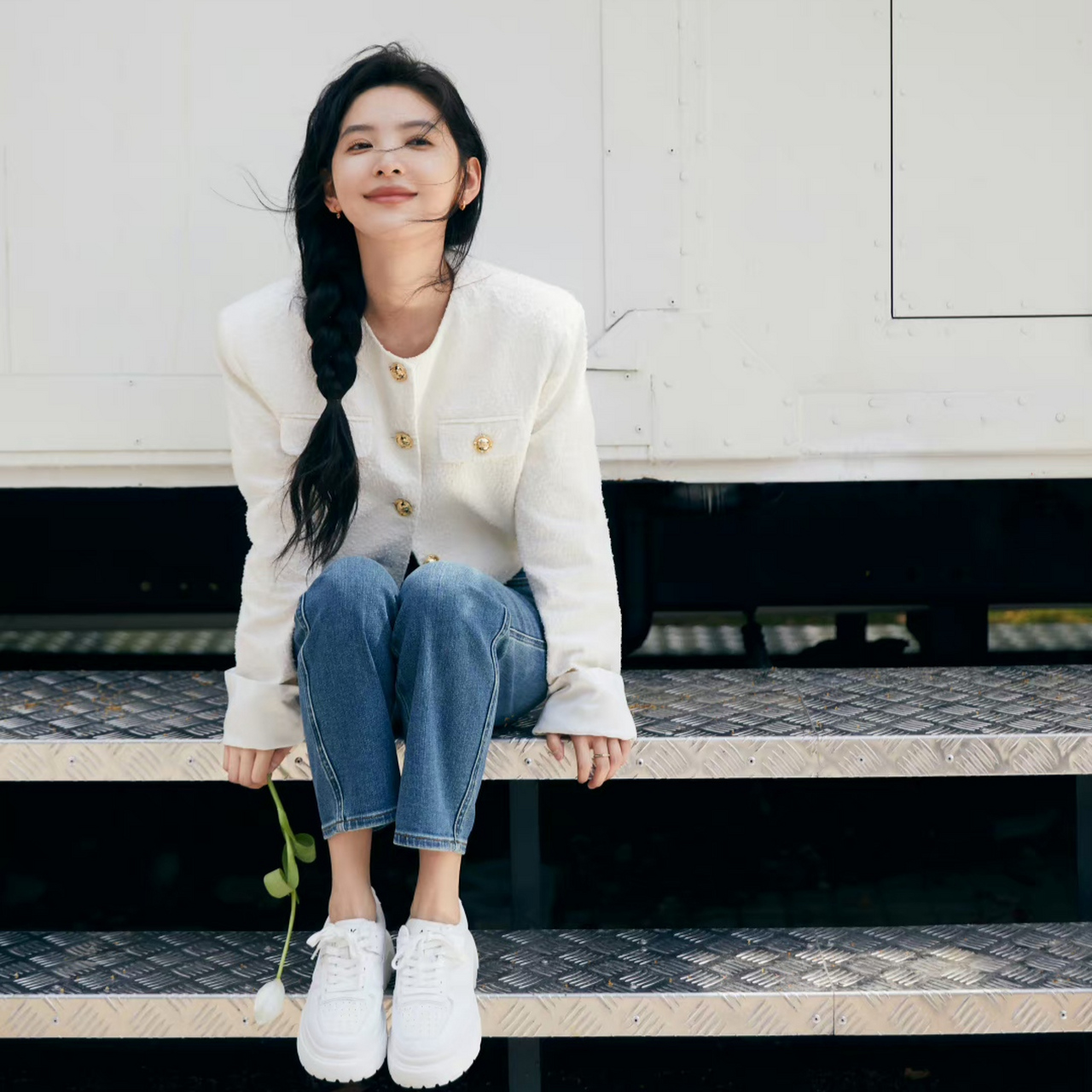 在悲伤逆流成河里面知道了她,看完后我想说顾森湘死的好可惜呀,她明明