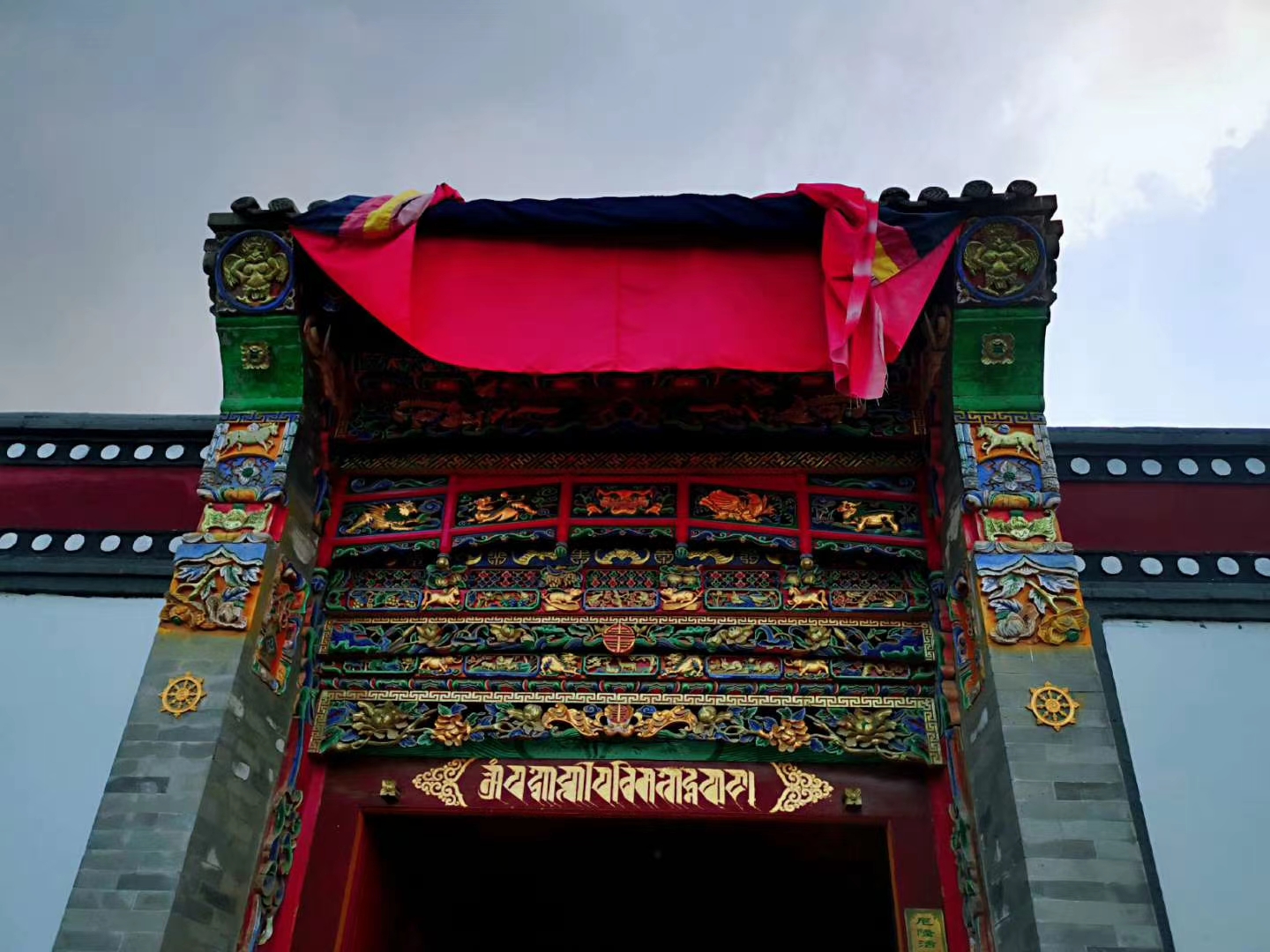 西宁大佛寺——一座隐藏在闹市区的古寺院