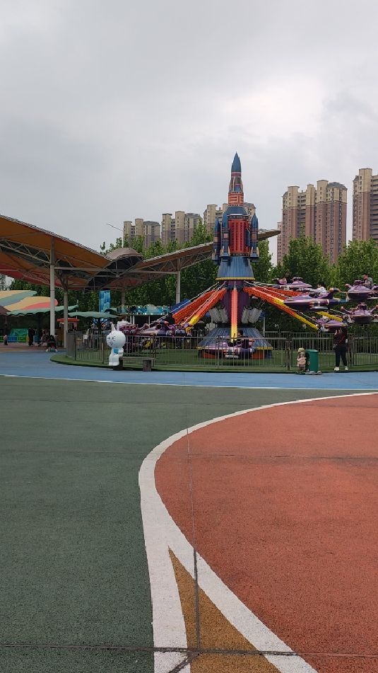 泰安豆瓣乐园!六一可以去玩玩!项目还是挺多的!