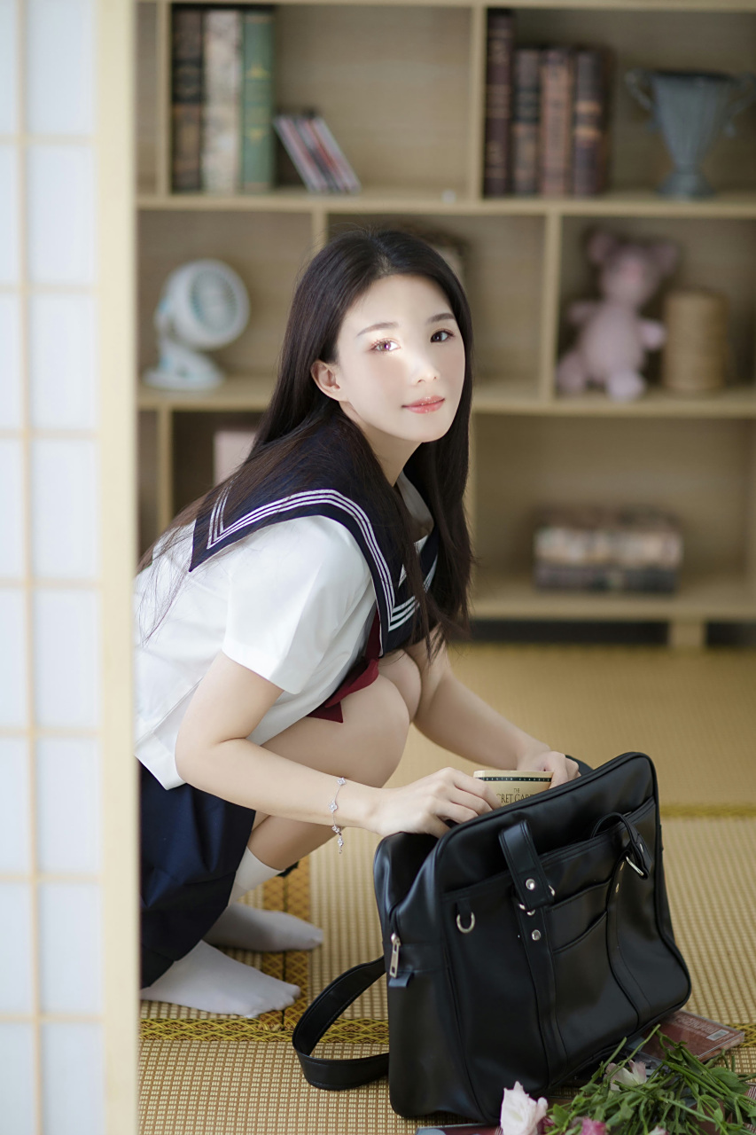 午后阳光︳超漂亮的jk制服美少女#私房艺术写真# #jk美少女# #艺术