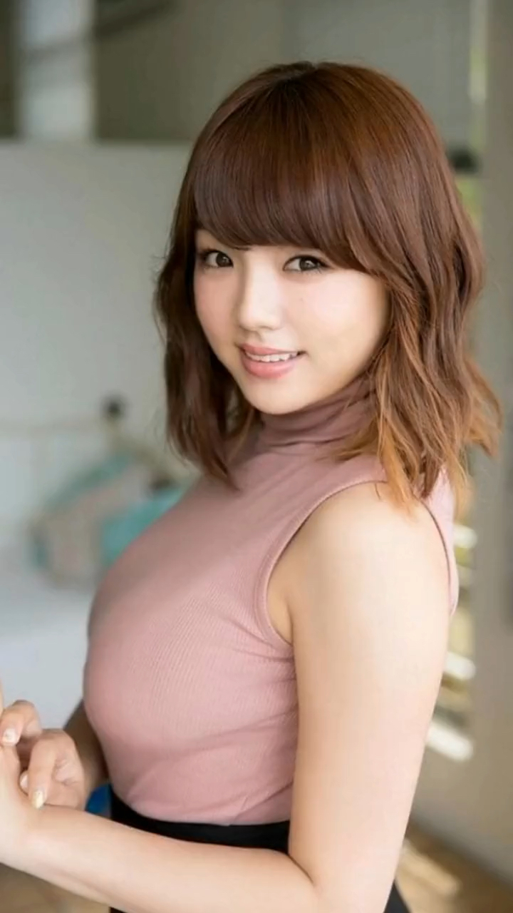 童颜美女筱崎爱这身材太好了