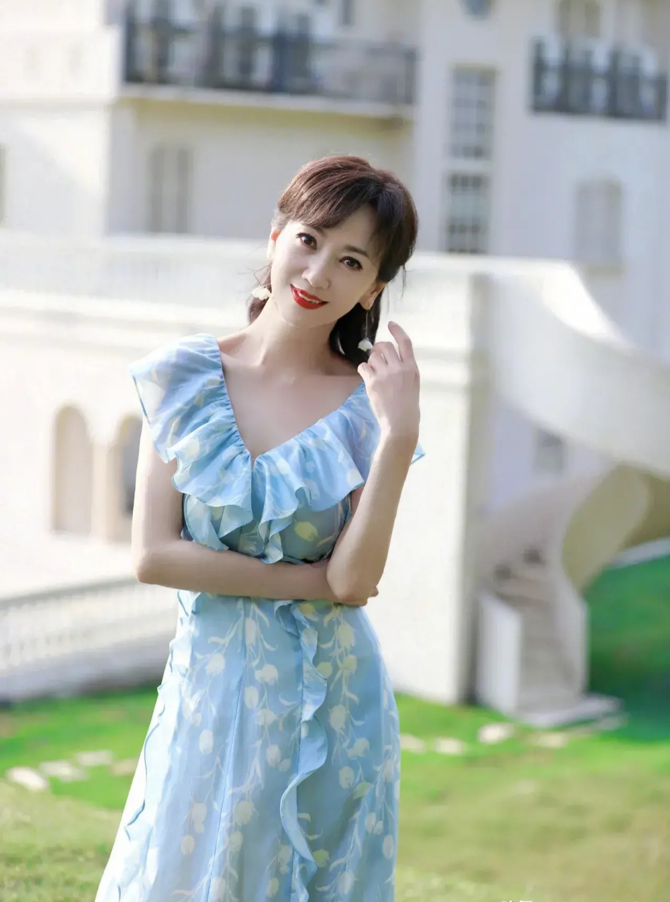 赵奶奶永远活在少女之中,这颗年轻的心,海枯石烂都不变呀!