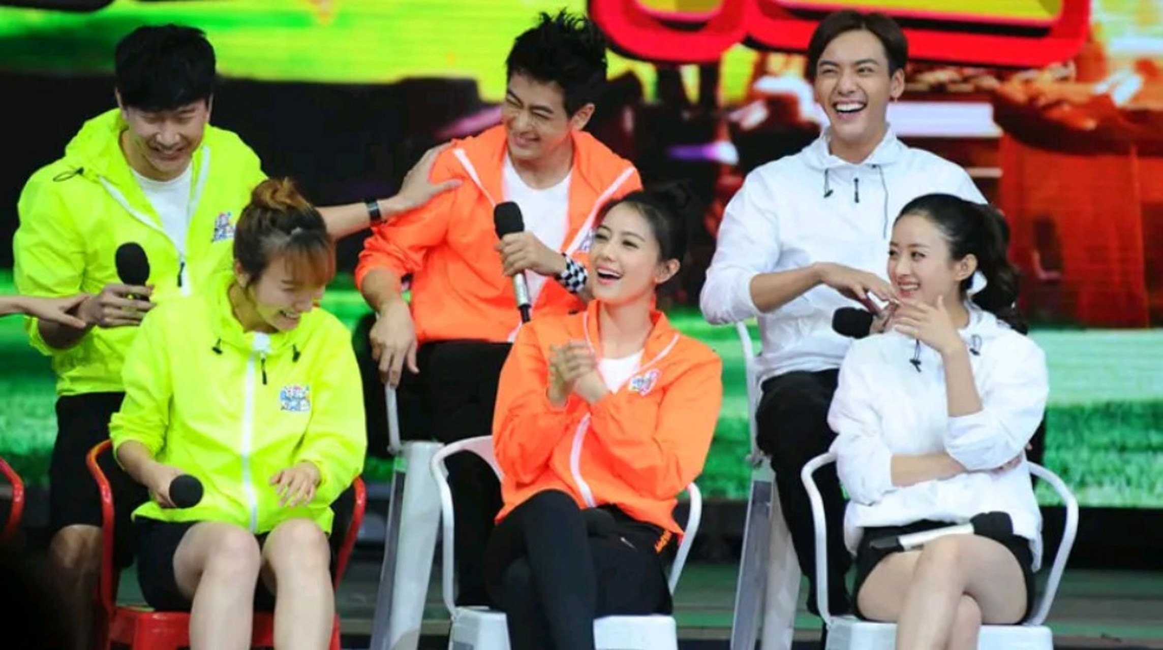 曾经被万千少女倾慕的音乐天王林俊杰竟然和国民女神赵丽颖传出了恋爱