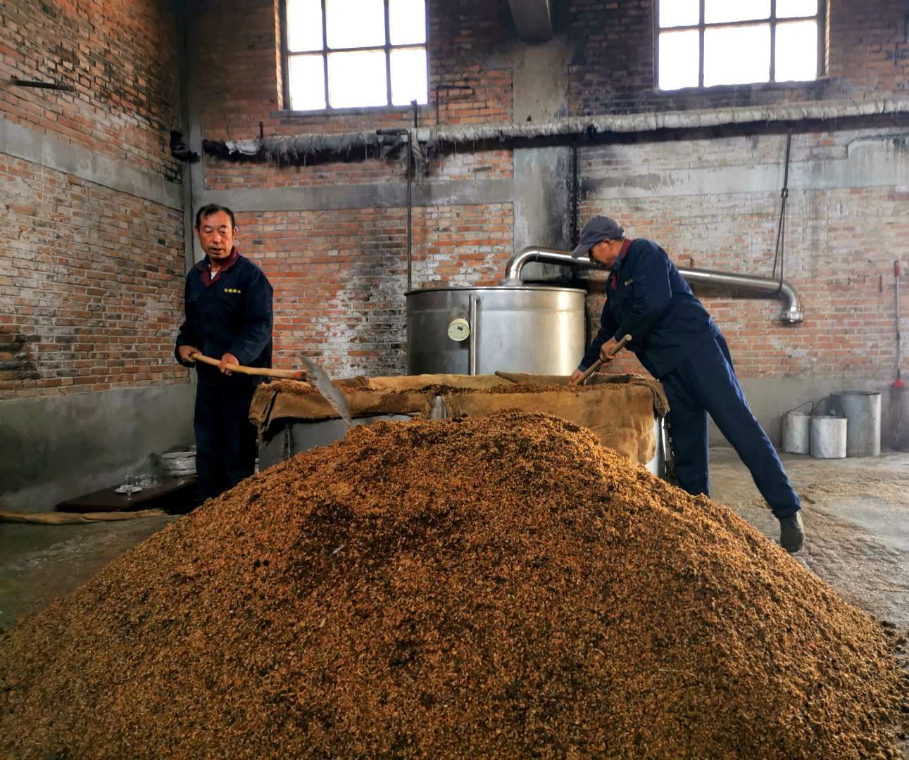 青海:水井巷酒业集团将整合"金塔""青稞老大"全线产品