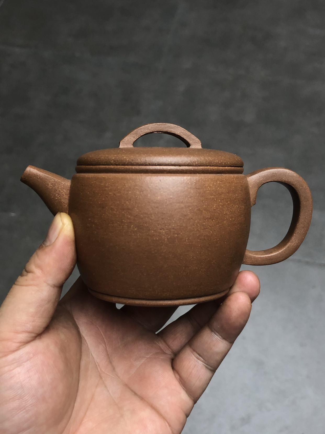 段泥壶,养出包浆难度大,为什么?