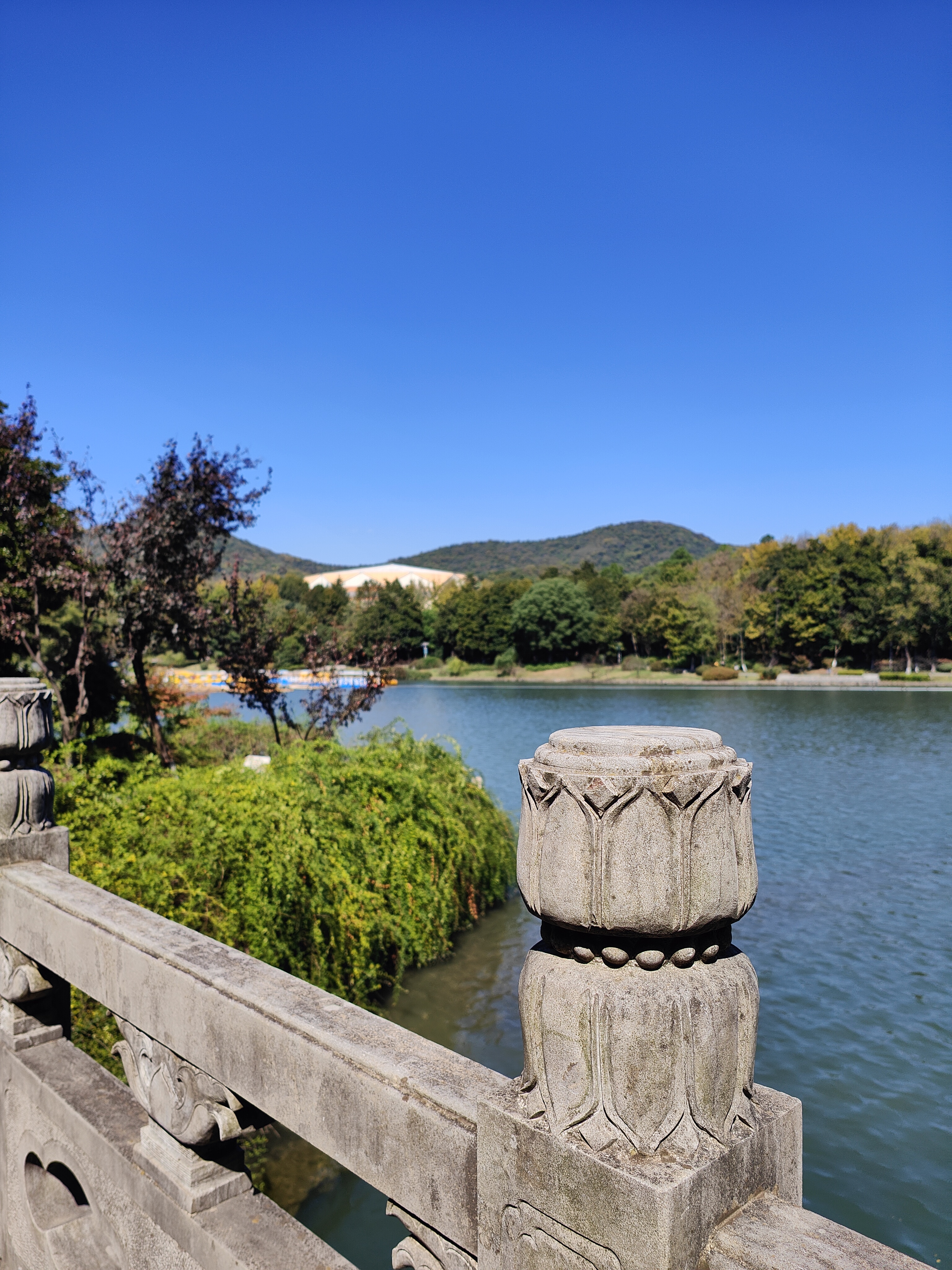 南京浦口区珍珠泉街182号